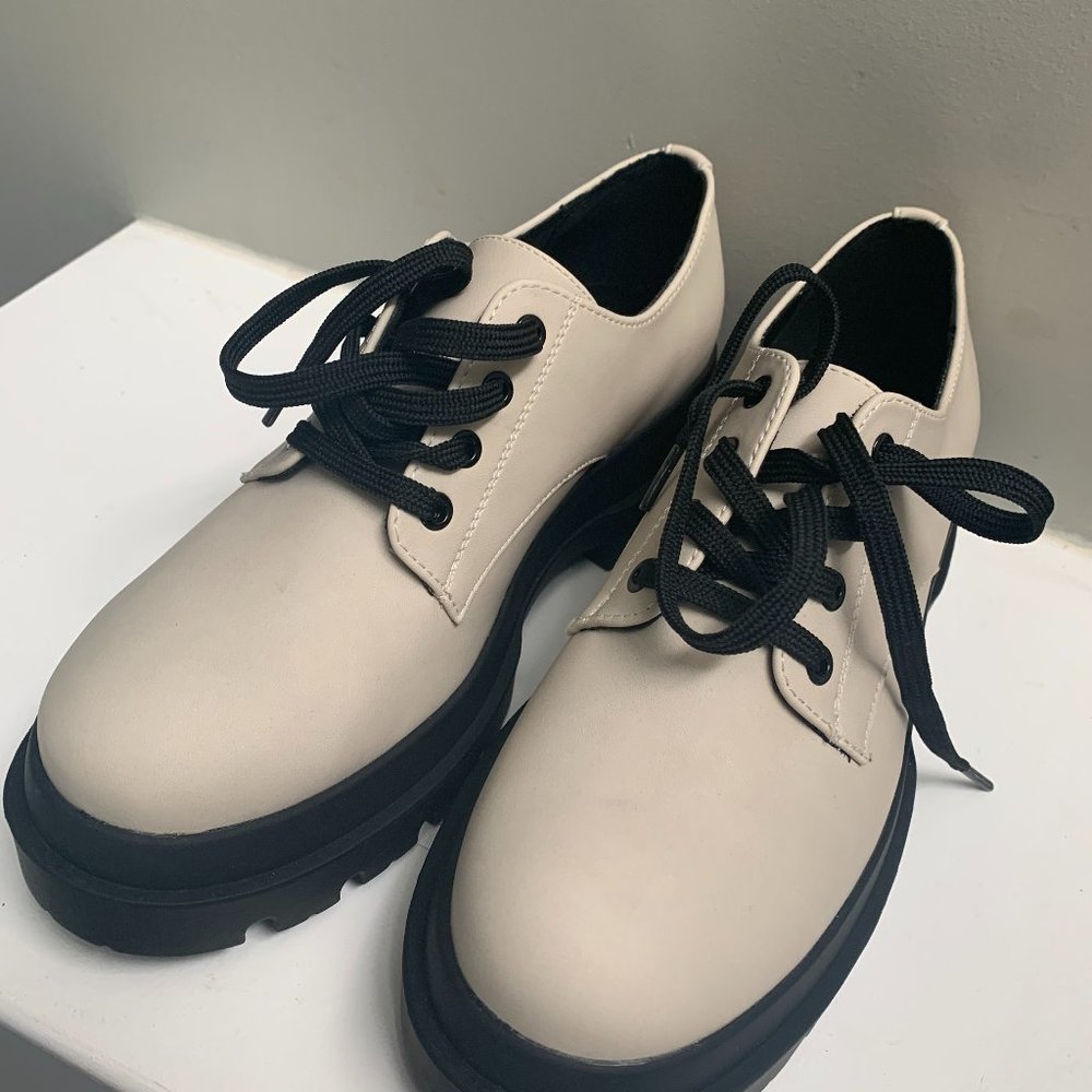 Oxford loafer